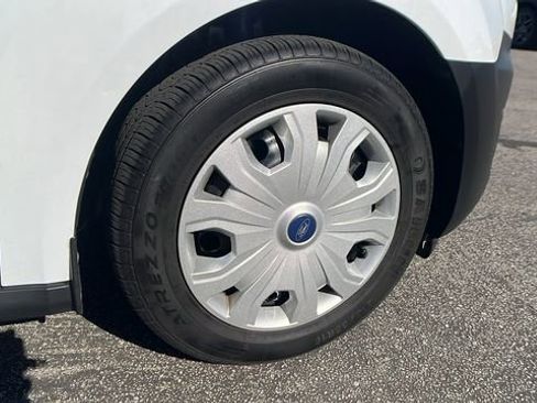 Used 2023 Ford Transit Connect XL image 9