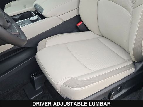 New 2026 Nissan Pathfinder SL image 16