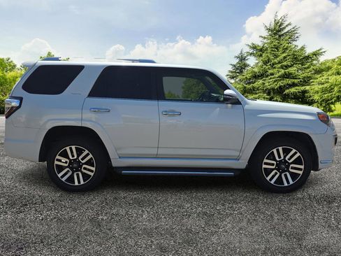 Used 2016 Toyota 4Runner Limited image 8