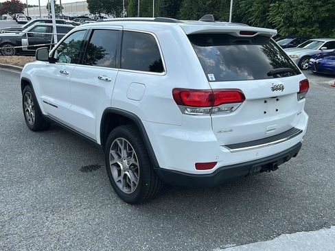 Used 2020 Jeep Grand Cherokee Limited w/ Trailer Tow Group IV AWD/4WD image 3