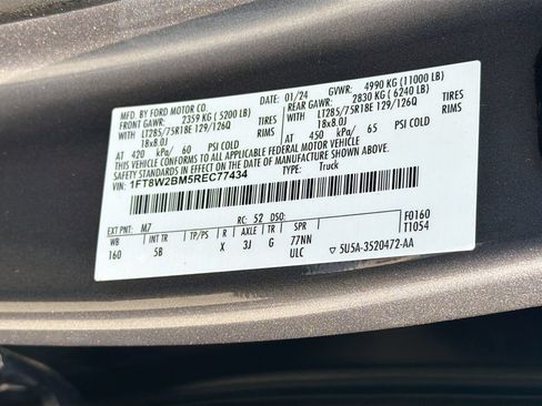 Certified 2024 Ford F250 Lariat w/ Lariat Ultimate Package AWD/4WD image 38