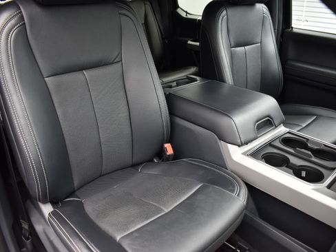 Used 2022 Ford F250 Lariat w/ Lariat Ultimate Package image 40