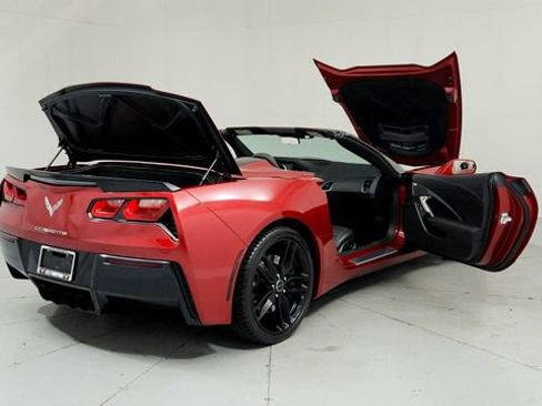 Certified 2014 Chevrolet Corvette Stingray Convertible w/ 3LT Preferred Equipment Group image 10
