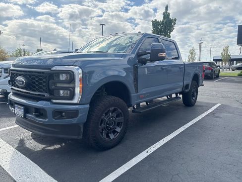 Used 2023 Ford F250 Lariat w/ Lariat Ultimate Package AWD/4WD image 2