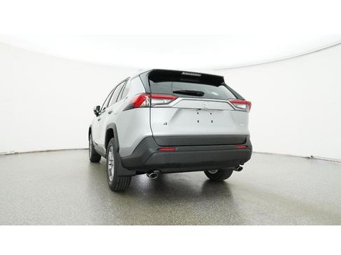 New 2025 Toyota RAV4 XLE image 22