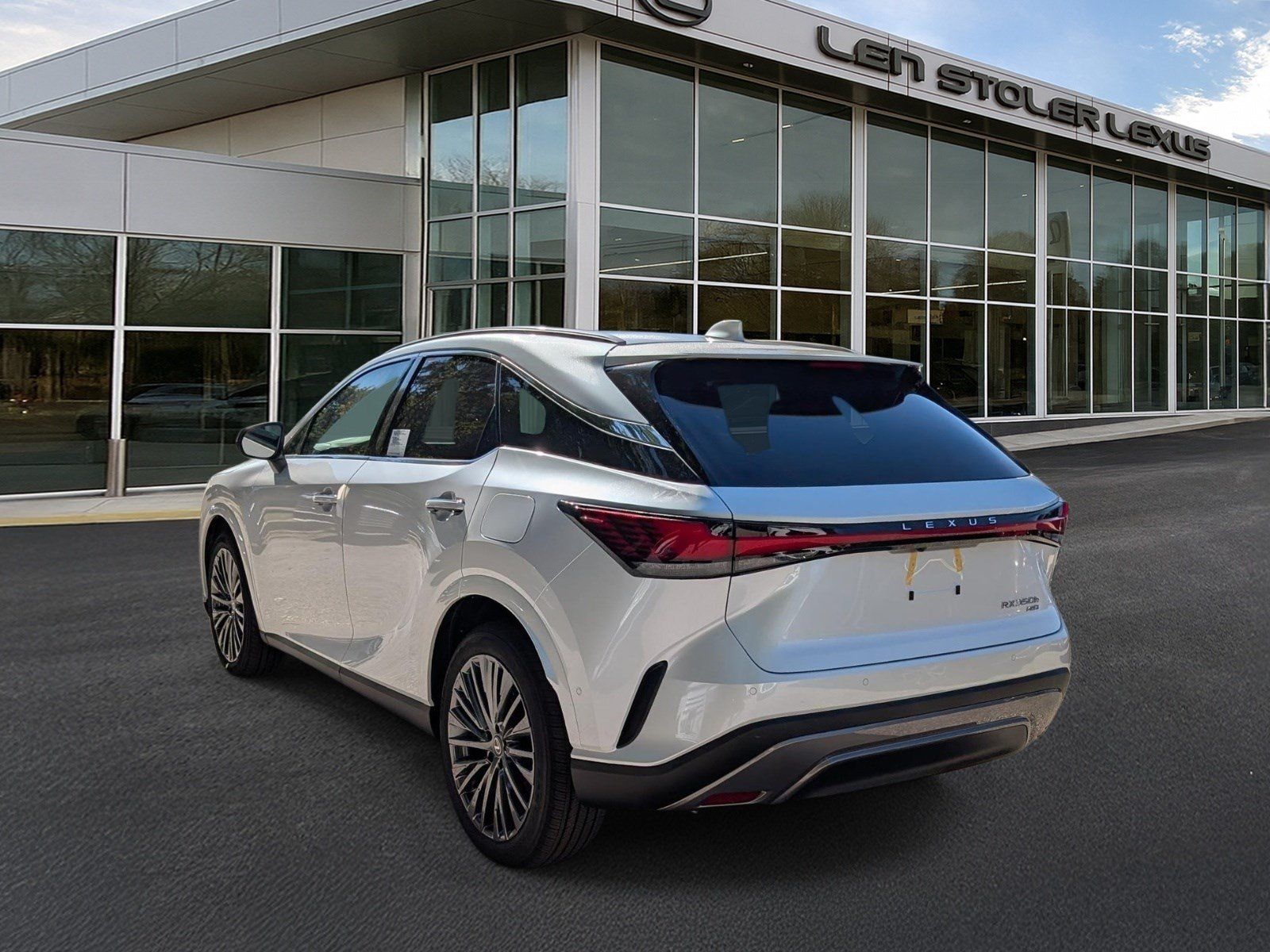 New 2026 Lexus RX 350 w/ Convenience Package AWD/4WD image 3