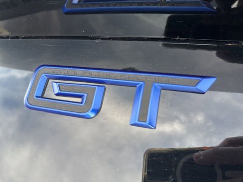 Used 2025 Ford Mustang GT Premium image 8