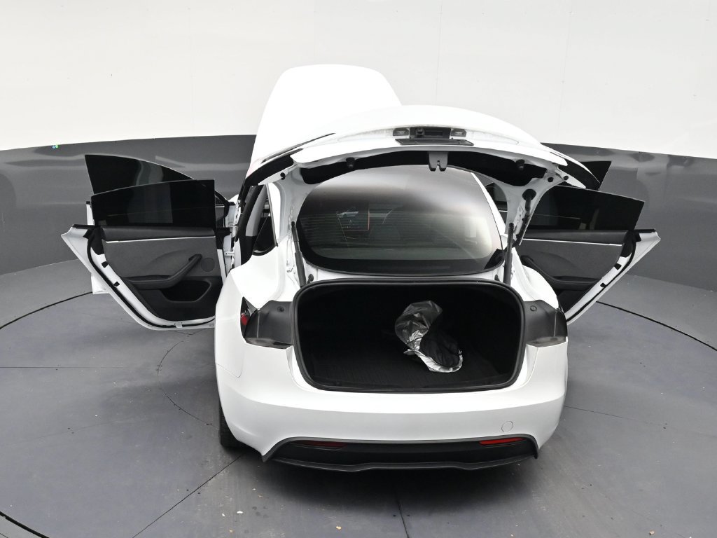 Used 2025 Tesla Model 3 Long Range RWD image 31
