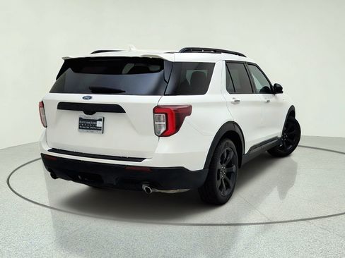 Used 2023 Ford Explorer ST-Line w/ Class IV Trailer Tow Package RWD image 14