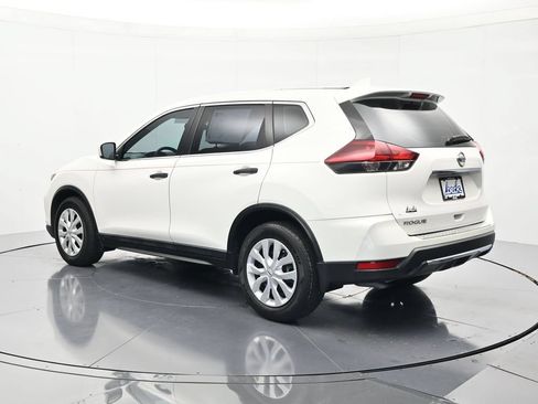 Used 2020 Nissan Rogue S FWD image 7