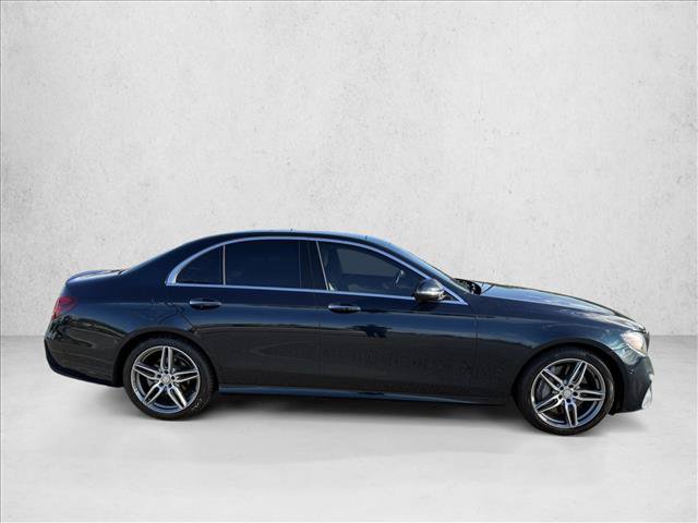 Used 2017 Mercedes-Benz E 300 image 4