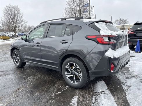 Used 2024 Subaru Crosstrek 2.0i Premium image 8