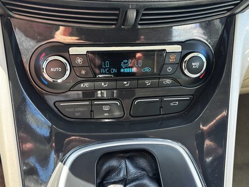 Used 2014 Ford C-MAX SEL w/ Equipment Group 302A FWD image 23