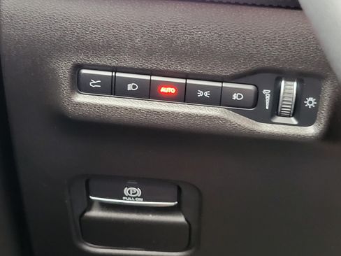 Used 2024 Jeep Wagoneer Launch Edition AWD/4WD image 11