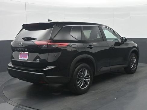 Used 2026 Nissan Rogue SV FWD image 7