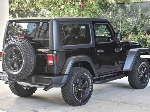 Used 2021 Jeep Wrangler Willys image 6