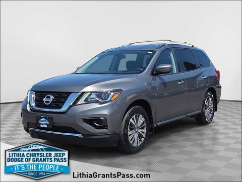 Used 2020 Nissan Pathfinder S AWD/4WD image 1
