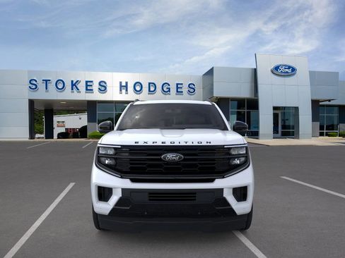 New 2025 Ford Expedition Platinum w/ Stealth Appearance Package image 34