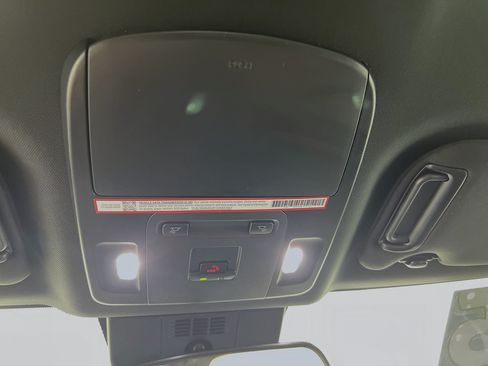Used 2025 Toyota Camry SE FWD image 21