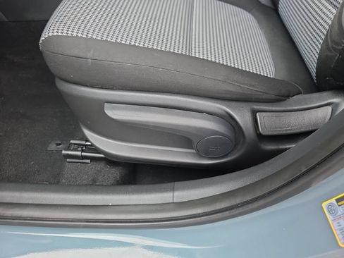 Used 2022 Hyundai Kona SE FWD image 12