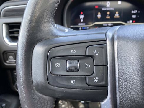 Used 2022 GMC Yukon XL SLT w/ SLT Premium Package AWD/4WD image 17