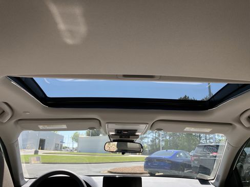 Used 2025 Honda Accord SE image 31