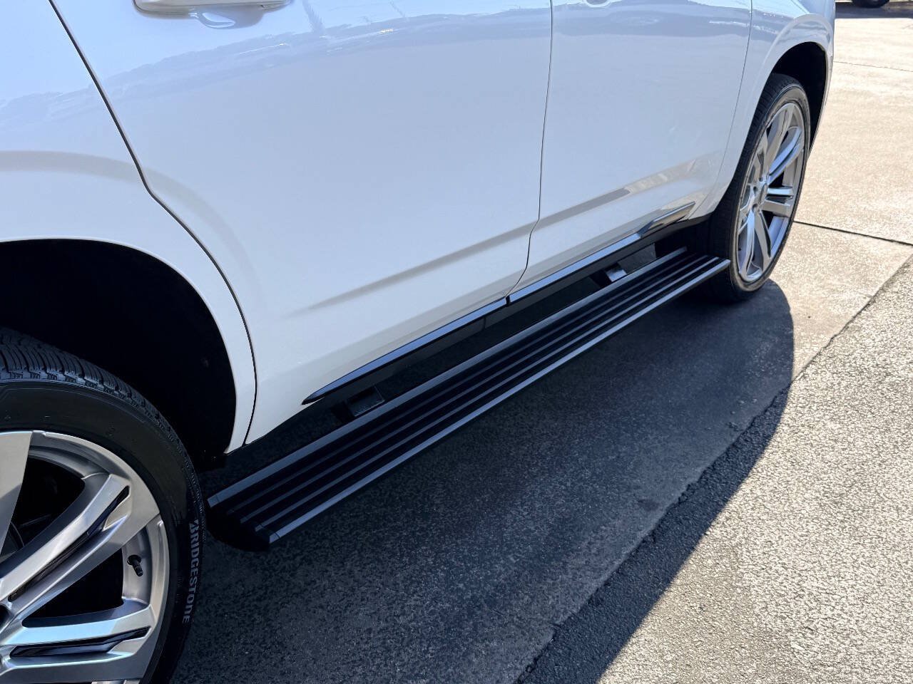 Used 2025 Cadillac Escalade Sport w/ Touring Package AWD/4WD image 14