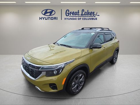 Used 2024 Kia Seltos S AWD/4WD image 1