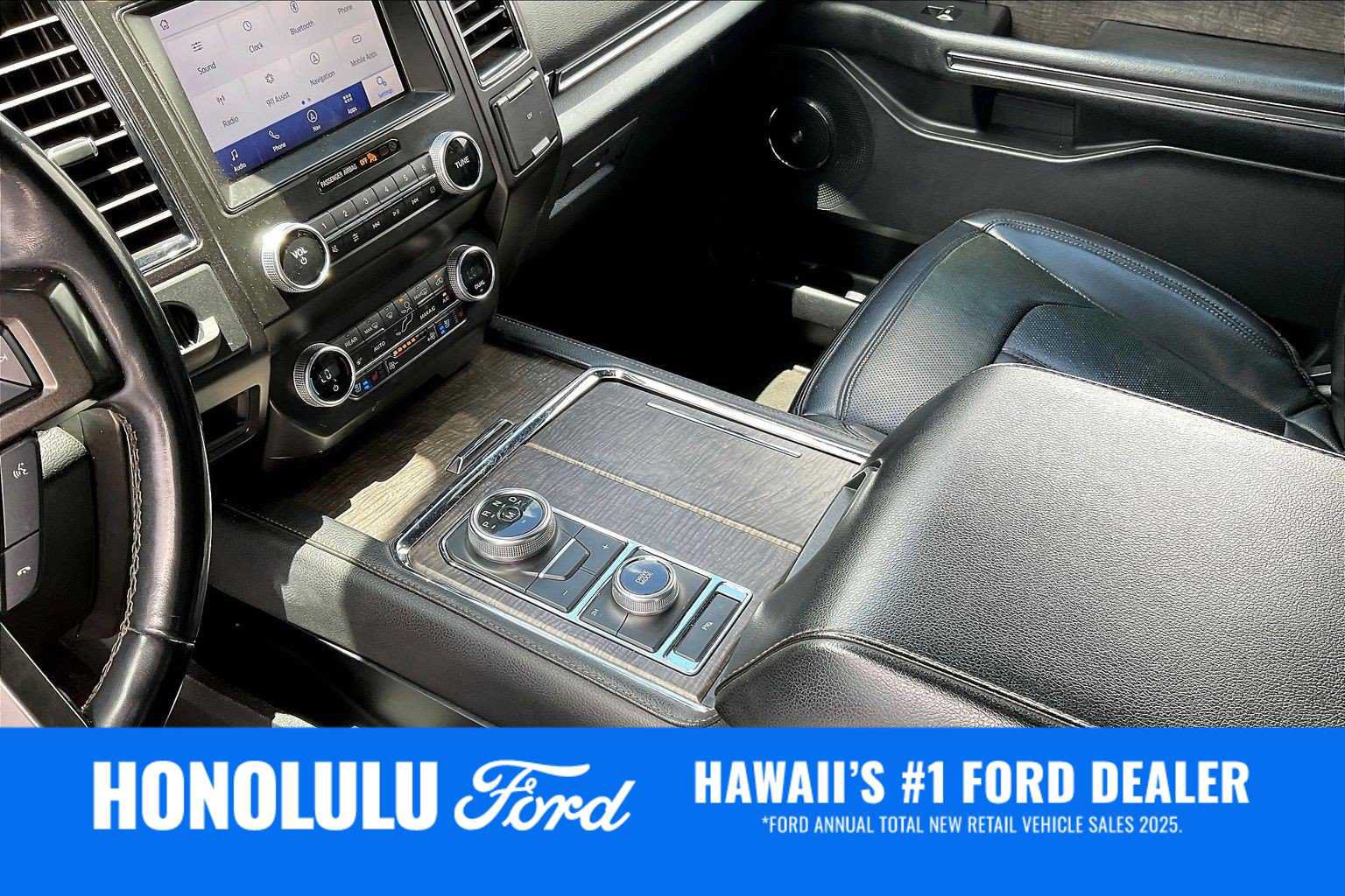 Used 2021 Ford Expedition Limited AWD/4WD image 16