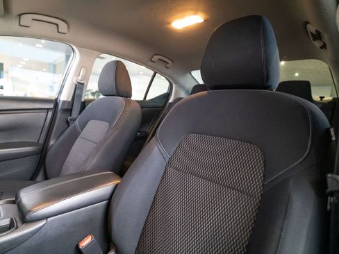 Used 2023 Nissan Sentra S image 5