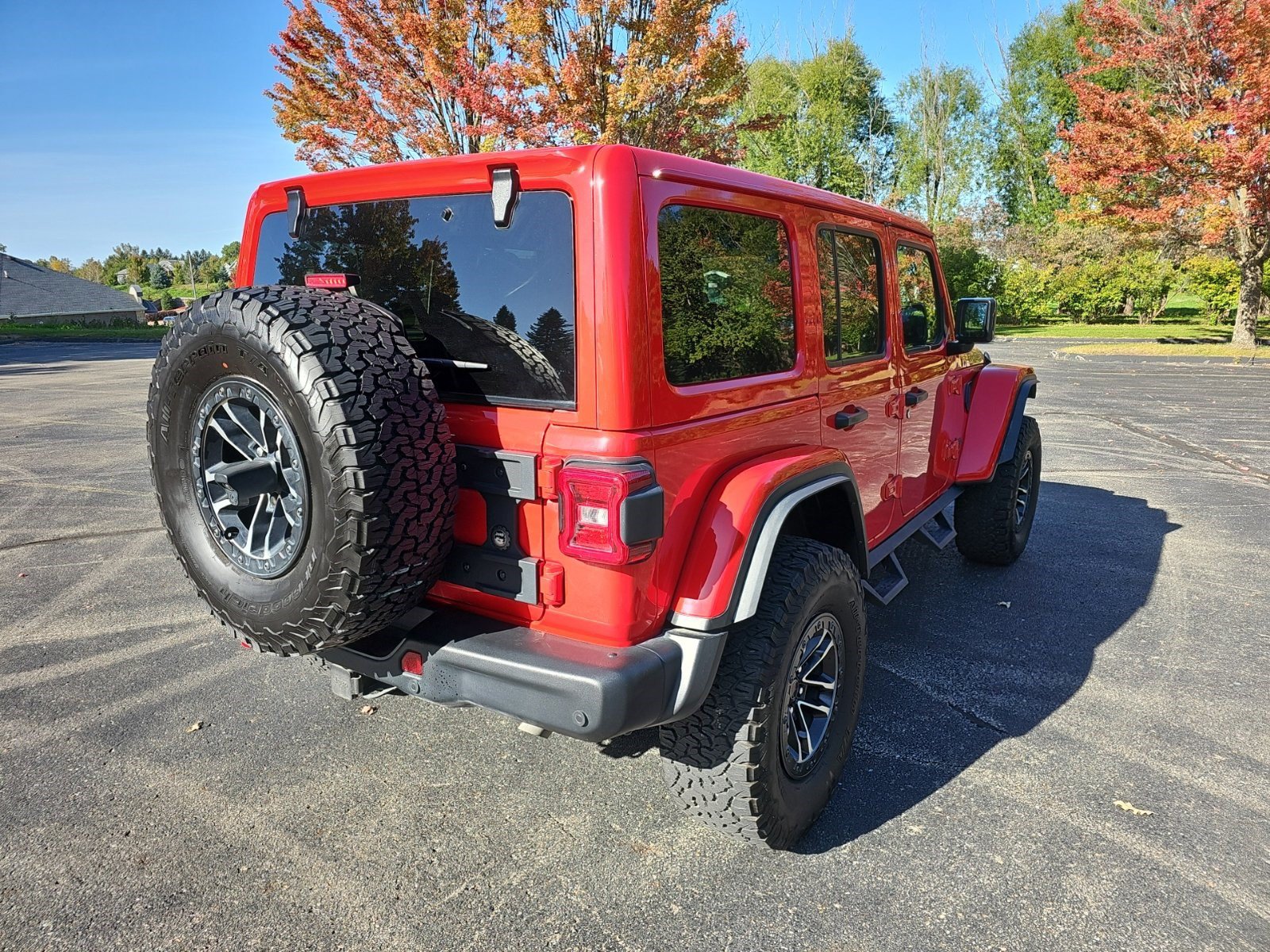 Used 2024 Jeep Wrangler Unlimited Rubicon AWD/4WD image 6