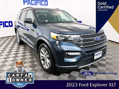 Certified 2023 Ford Explorer XLT w/ Equipment Group 202A