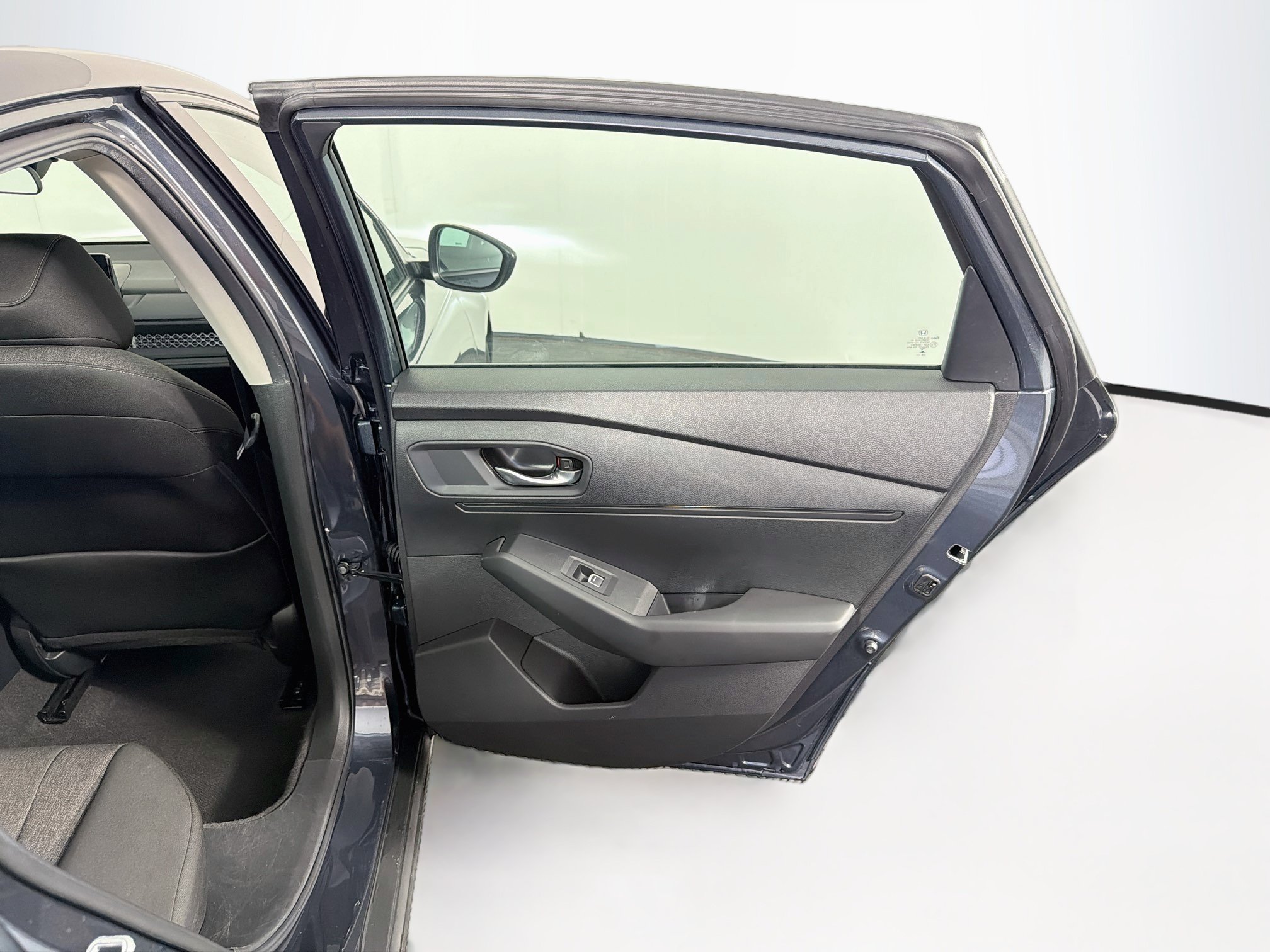 Used 2025 Honda Accord SE image 31