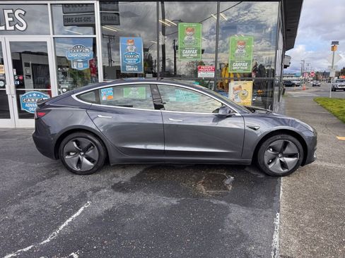 Used 2018 Tesla Model 3 Long Range image 4