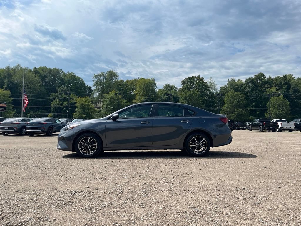 Used 2023 Kia Forte Sedan FWD image 12