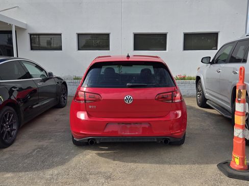 Used 2016 Volkswagen GTI Autobahn w/ Lighting Package (SEL) FWD image 5