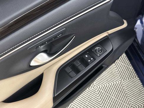 Used 2019 Lexus ES 350 w/ Accessory Package 2 image 17