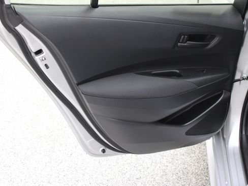 Used 2025 Toyota Corolla LE FWD image 22