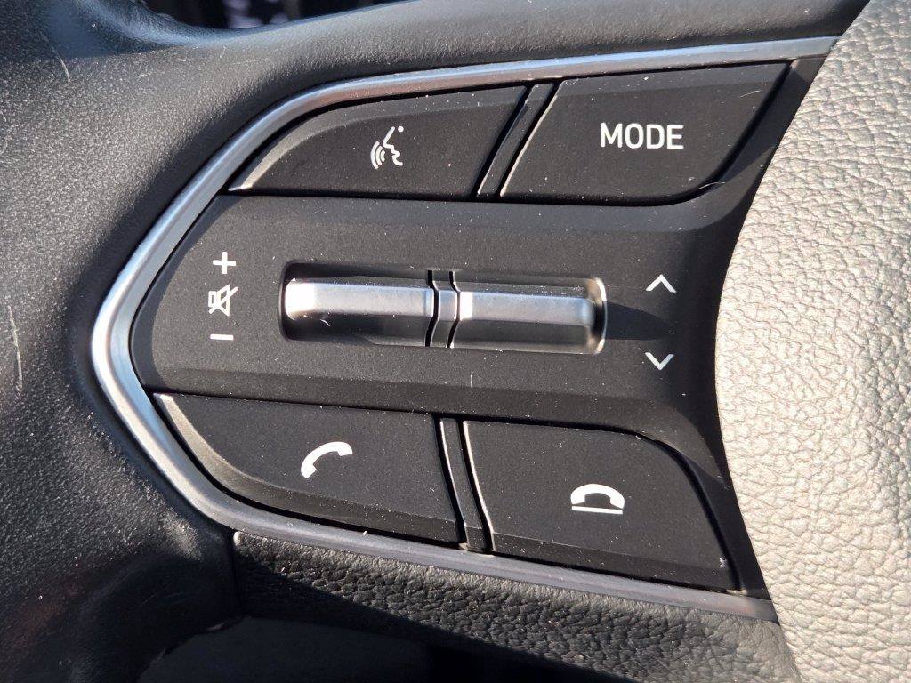 Used 2020 Hyundai Santa Fe Limited AWD/4WD image 12