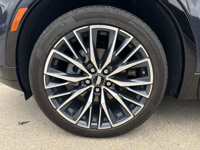 Certified 2024 Cadillac XT4 Sport FWD image 7