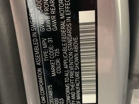 Certified 2025 Volvo XC60 B5 Plus image 10