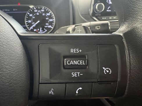 Used 2024 Nissan Rogue S AWD/4WD image 25