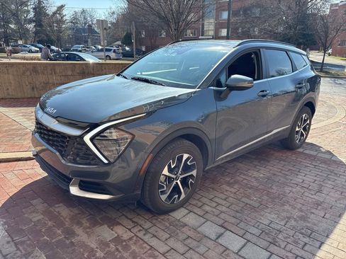 Certified 2024 Kia Sportage EX w/ EX Premium Package image 7