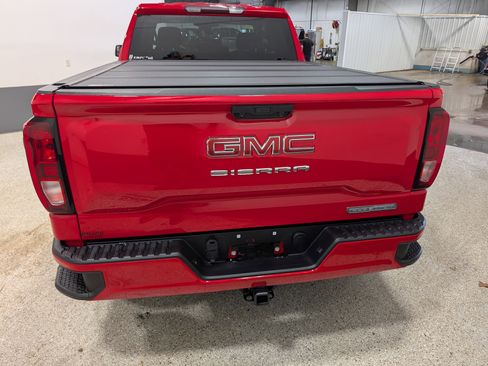 Used 2023 GMC Sierra 1500 Elevation AWD/4WD image 4