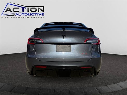 Used 2022 Tesla Model Y Performance AWD/4WD image 6