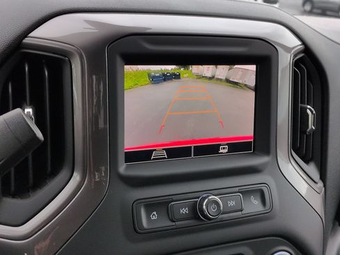 Certified 2024 Chevrolet Silverado 1500 Custom AWD/4WD image 15
