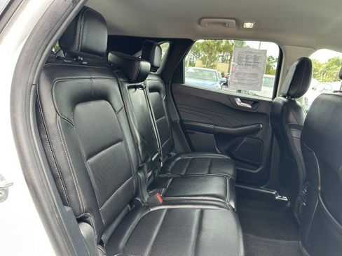 Used 2022 Ford Escape SEL image 20