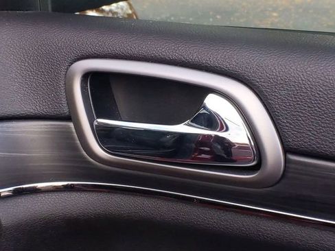 Used 2019 Jeep Grand Cherokee Limited X RWD image 40