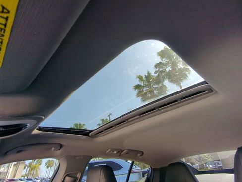 Used 2014 Porsche Panamera S image 24