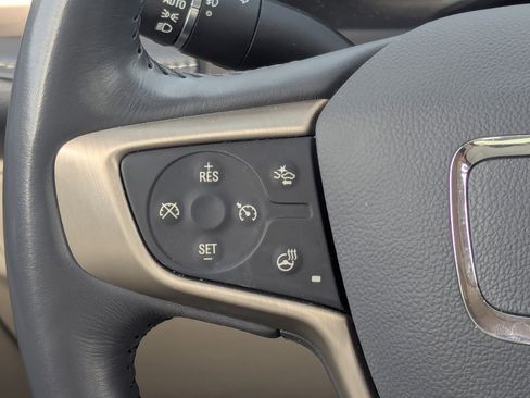 Certified 2021 GMC Acadia Denali w/ Denali Ultimate Package image 24